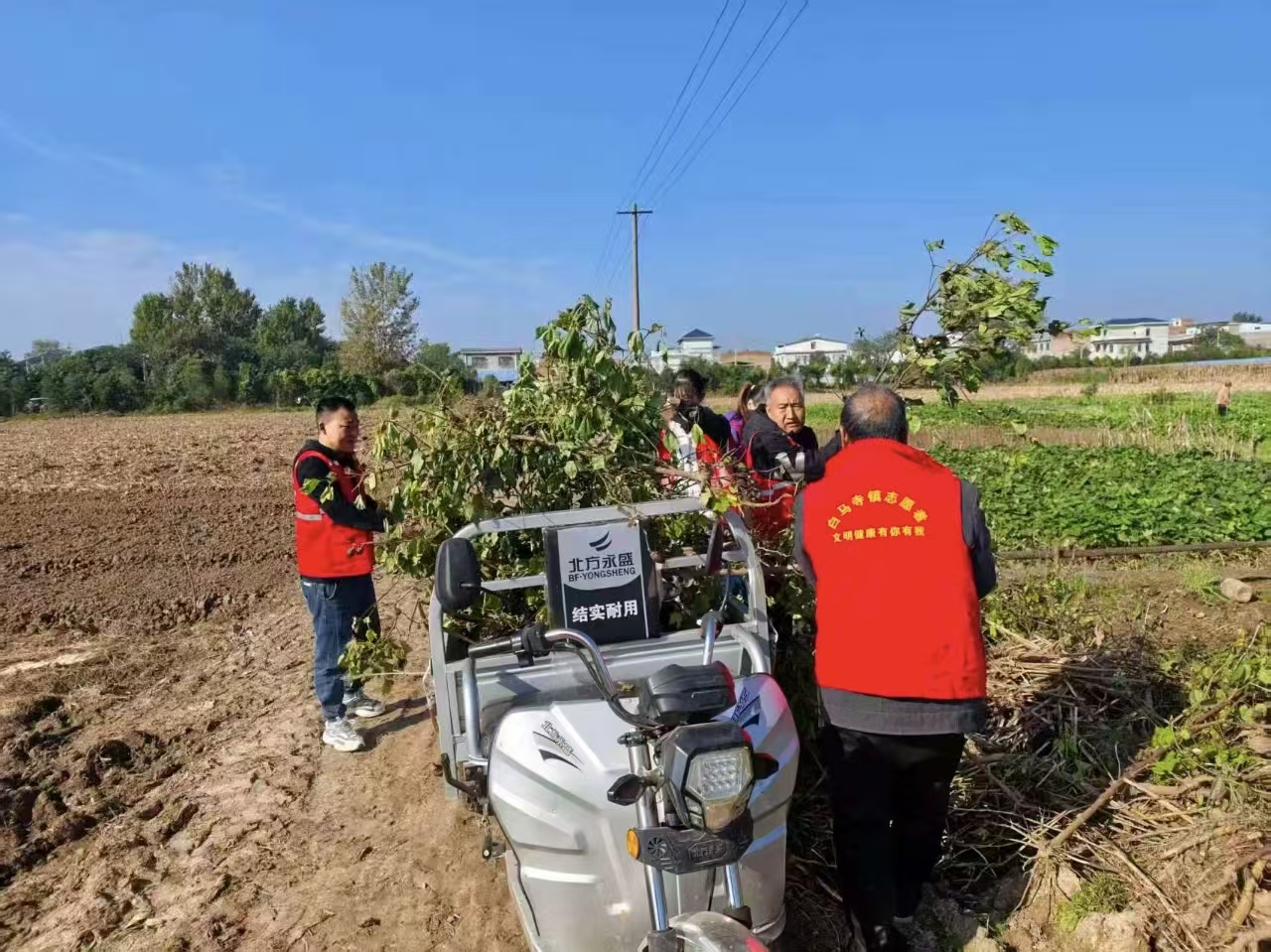 白马寺镇：下沉一线助农 实干护航“三秋”
